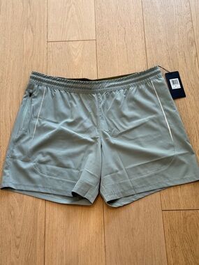 Motion Trail Shorts XL BNWT Sage Green Performance Running Training Shorts